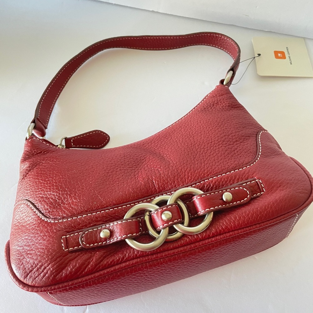 NWT Wilson’s Leather Equestrian Classic Hobo Hardware Red Leather Shoulder Bag - Picture 3 of 10